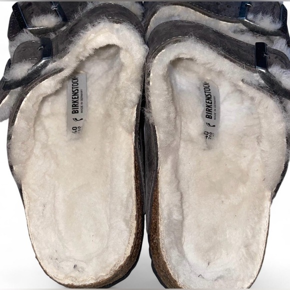 Birkenstock Arizona gray shearling cozy fur sandals size ladies 9 and men’s 7. - Picture 5 of 8